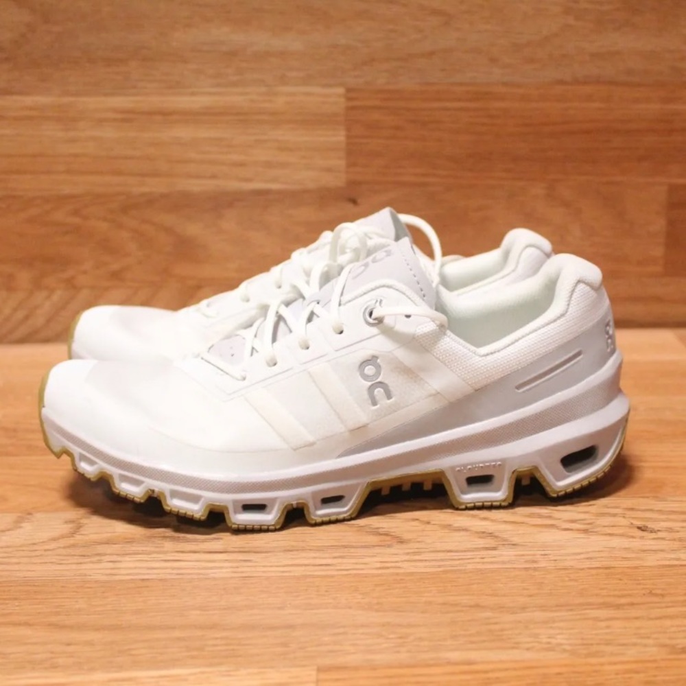 On Cloudventure Running Shoes - Womens 8.5